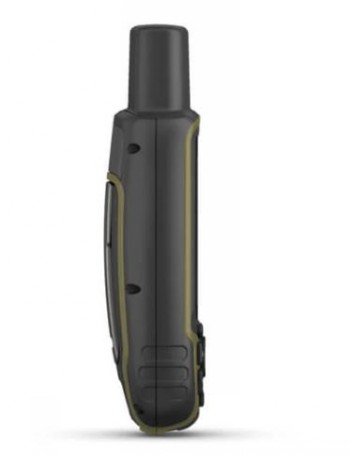 Garmin GPSMAP 65S - veelzijdig GPS-apparaat zijaanzicht. GPS-apparaat, zwart en groen, slank ontwerp, zijaanzicht in staande positie.