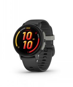 Ronde smartwatch Garmin Bounce 2 in grijstinten met een donkere siliconen band en een kleurrijk scherm.