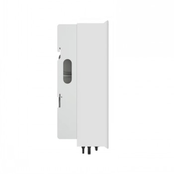 LEDVANCE INVERTER LT-8K F2 - compact en modern omvormer Witte wandgemonteerde LEDVANCE INVERTER LT-8K F2, rechthoekige vorm, kabels aan de onderkant.