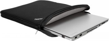 Lenovo ThinkPad Sleeve 13” laptophoes Zwart Lenovo ThinkPad Sleeve 13-inch laptophoes, gedeeltelijk open, met zilveren laptop erin.