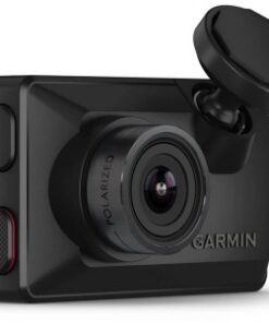 Compakte zwarte Garmin Dash Cam Mini X210 dashboardcamera, lens en bevestigingsbeugel, zijprofiel.