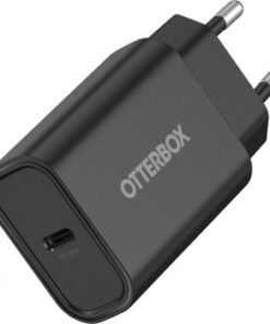 Otterbox 30 W USB-C-wandlader, zwart, compact ontwerp Zwarte Otterbox USB-C-wandlader, compact 30 W-model, met zichtbare USB-C-poort en Europese stekker.