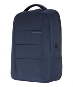 Dbramante1928 Christiansborg gerecycleerde rugzak 16 inch - donkerblauw Donkerblauwe moderne en gerecycleerde rugzak met zachte lijnen en geschikt formaat voor een 16-inch laptop. Zicht vanaf de zijkant...