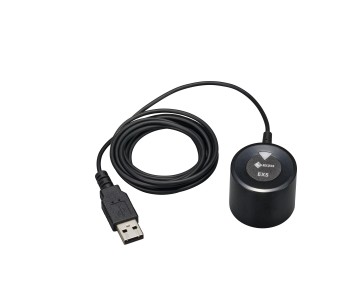 Ronde zwarte EIZO EX Calibrator met USB-kabel op een witte achtergrond.