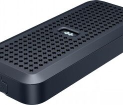 Compacte zwarte Hyper HyperDrive SSD-behuizing met x-vormige ventilatieopeningen aan de bovenkant.
