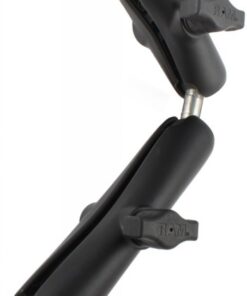 Zwarte RAM Mounts-adapter met twee kogelstukken en twee verstelbare armen, afgebeeld vanuit een zijprofiel.