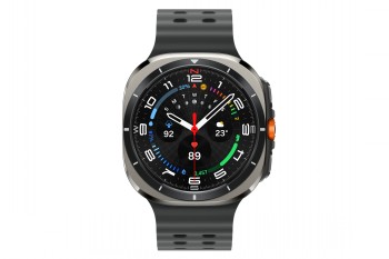 Samsung Galaxy Watch Ultra Zilver - slimme horloge met stijl Zilverkleurige Samsung Galaxy Watch Ultra, ronde wijzerplaat en zwarte band, van voren afgebeeld.