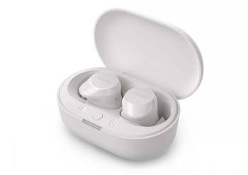 Philips T1209 TWS-oordopjes in oplaadcase, wit Witte Philips T1209 TWS-oordopjes in een oplaadcase met open deksel, van dichtbij weergegeven.