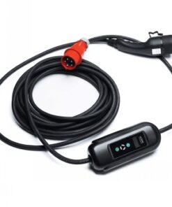 Zwarte Eload-oplader 3x16A, lange kabel van 10 meter met rode en zwarte stekkers op een witte achtergrond.