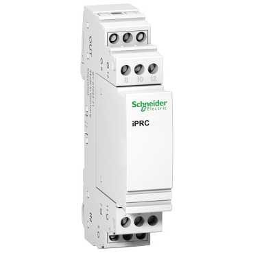 Witte Schneider Electric iPRC overspanningsbeveiliging, verticaal, aansluitingen zichtbaar.